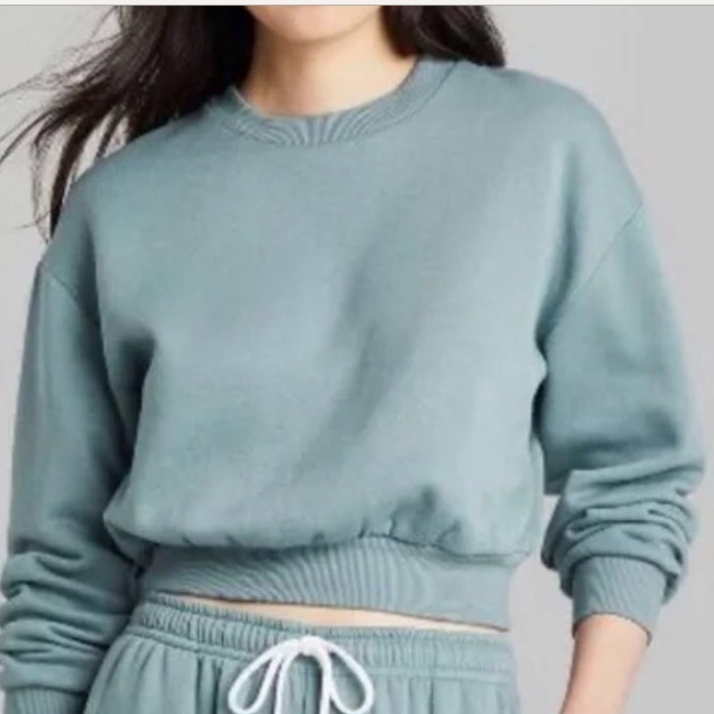 Wild Fable Cropped Crewneck Sweatshirt Ribbed Hem -XL